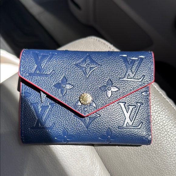 Louis Vuitton Blue Monogram Wallet - Picture 1 of 4